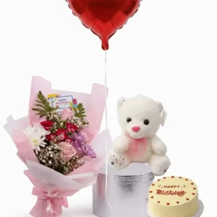 فرحة عيد الميلاد – باقة ورد وردية ناعمة بلمسة احتفالية مبهجة مع كيك اروى والدب وبلون الاحمر