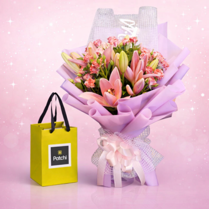 متعة مضاعفة – باقة ورد وردية وحمراء صغيرة مليئة بالفرح مع شوكلاتة فيريرو او أنوش او باتشي او البستاني الفاخرة