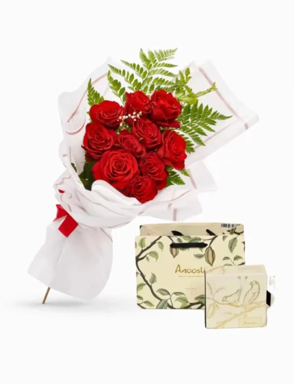 باقة ورد وردي وأبيض مع شوكولاتة باتشي او فيريرو